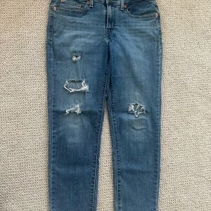 Levi's women’s Medium Blue Distressed boyfriend Jeans